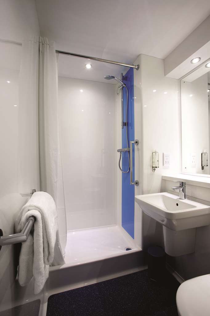Travelodge Liverpool Docks חדר תמונה